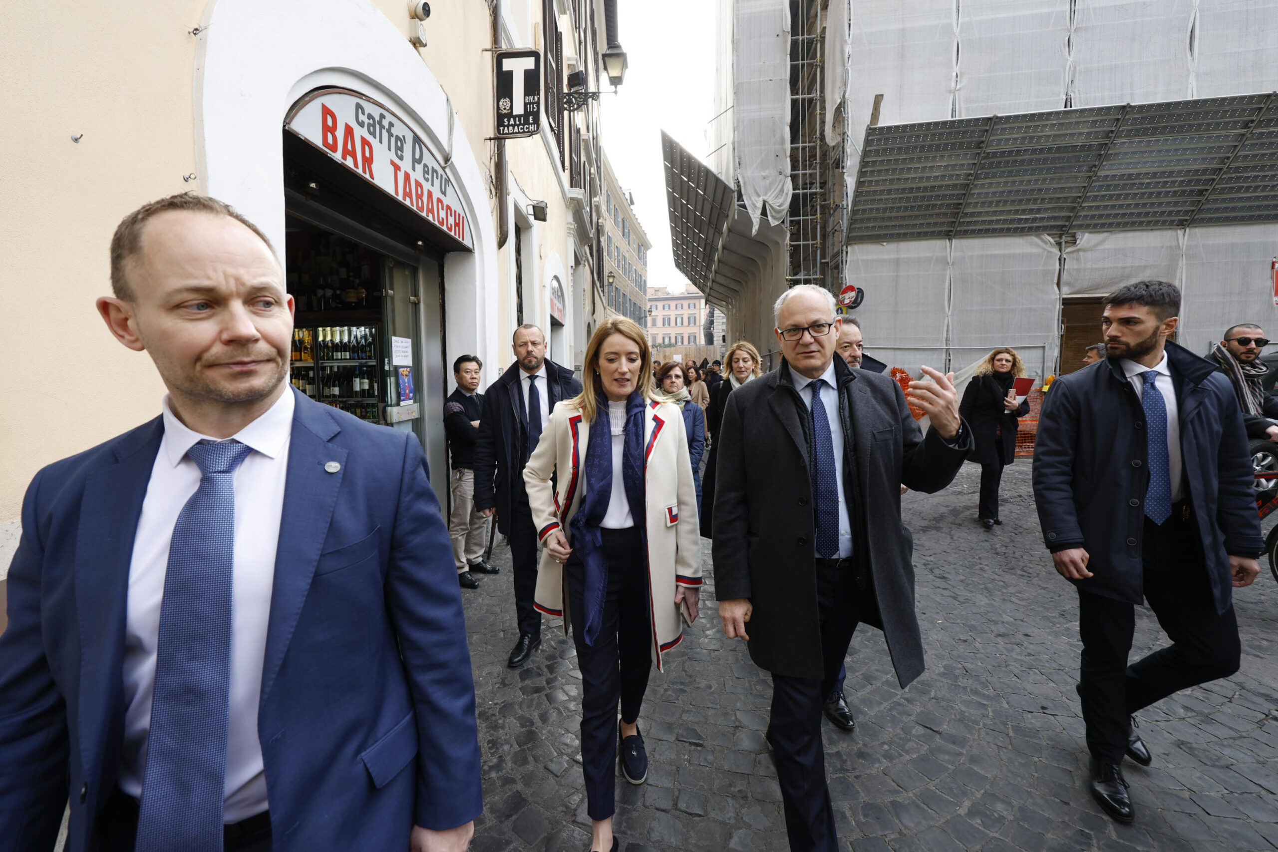 Teatro Parioli Maurizio Costanzo Gualtieri Giusto Dedicarlo A Lui Ma