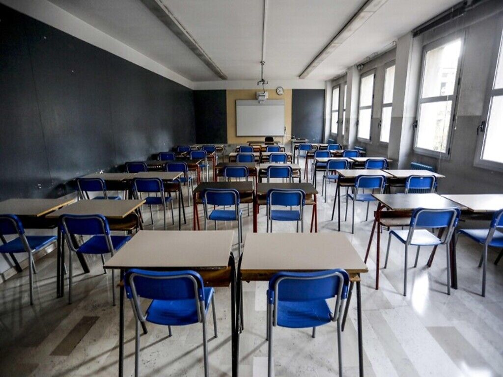 Abilitazione docenti slittano ancora i corsi delle università per