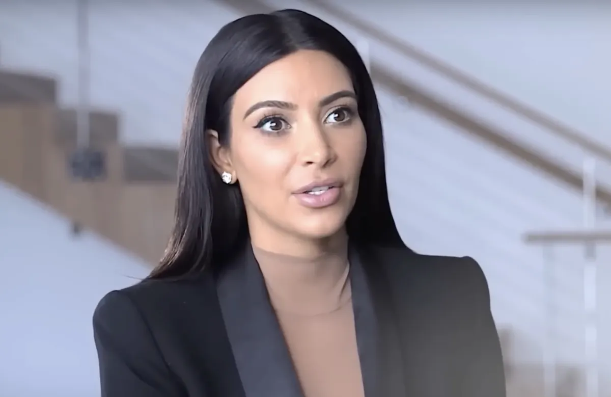 Incendi di Los Angeles, scende in campo Kim Kardashian contro l'ingiustizia dei detenuti pompieri