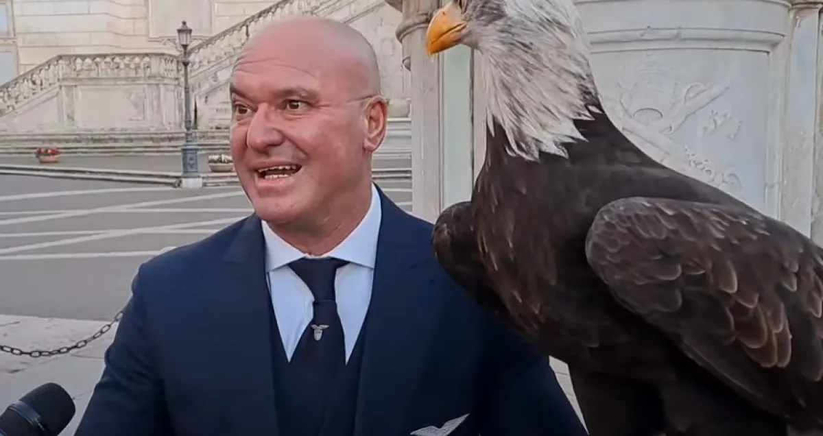 Chi è Juan Bernabé, ex falconiere della Lazio? Ecco il video che gli è costato il licenziamento