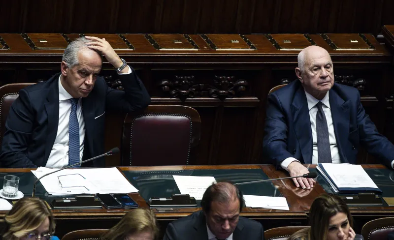 Governo indagato, la destra con la maledizione dell'immigrazione