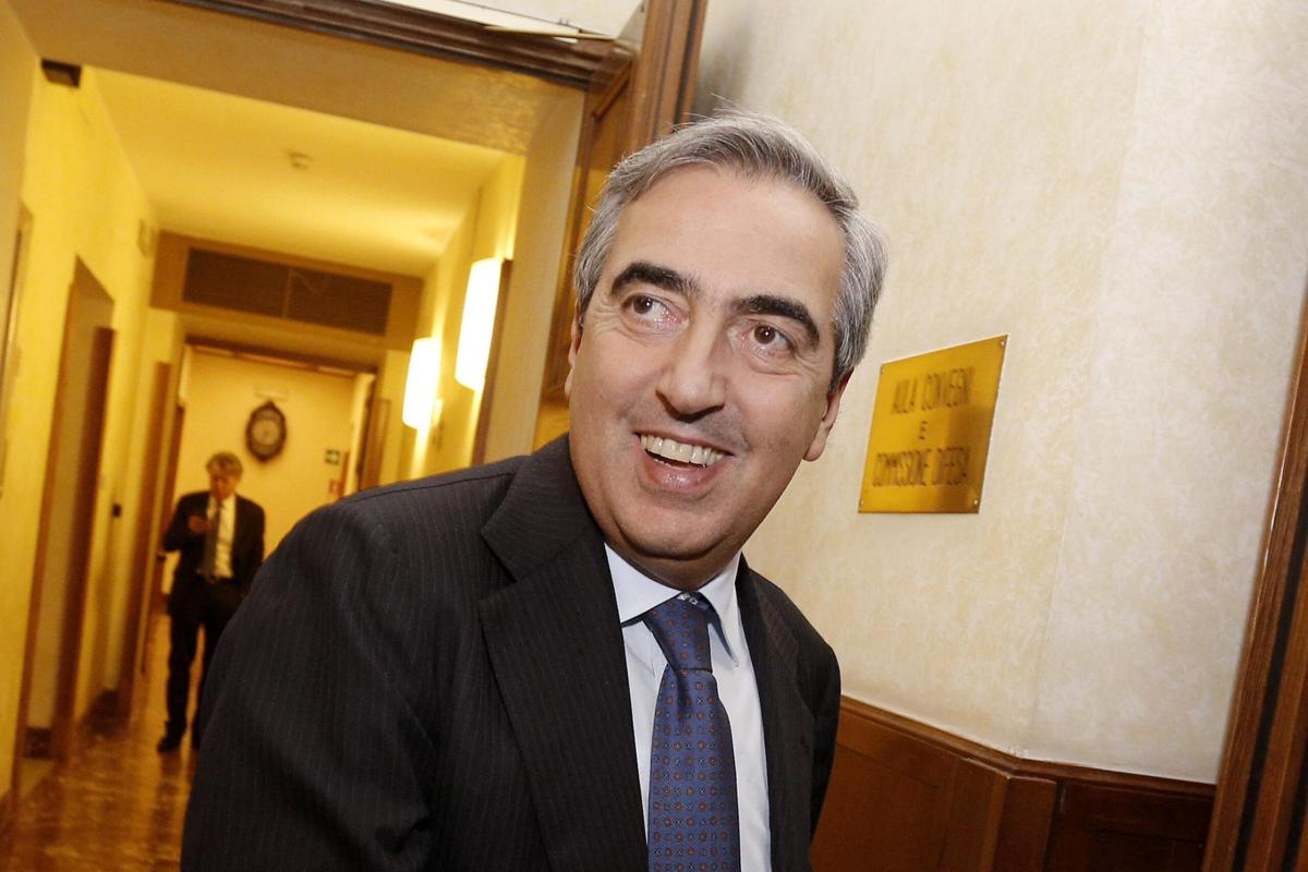 Gasparri (FI) non le manda a dire a PD e M5S: “Le opposizioni? Sono…