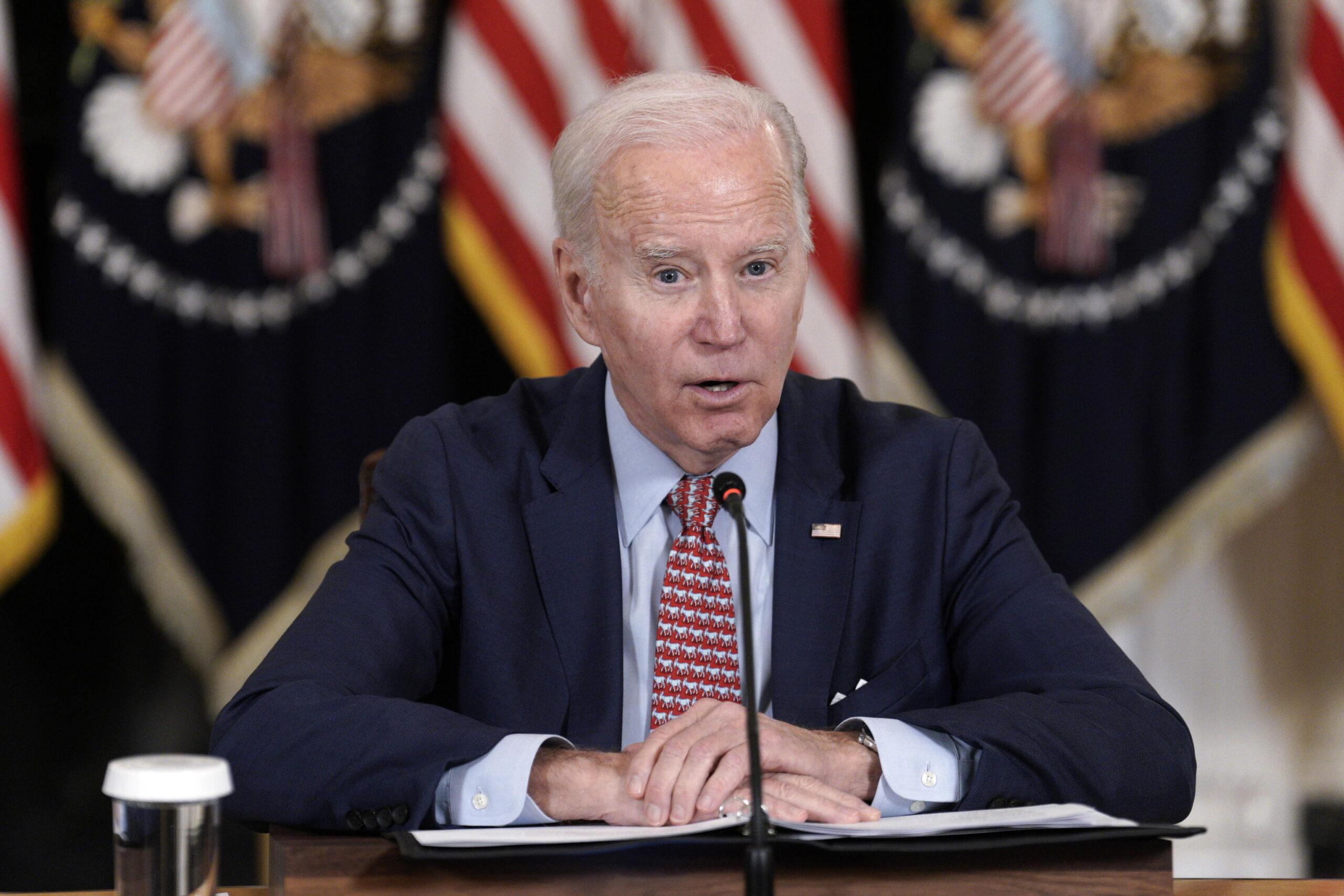 Usa, firmata da Biden la legge che mette fine allo stato di emergenza da Covid: misure in scadenza l’11 maggio