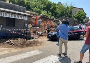 Viterbo, terrapieno crolla su ristorante a Montefiascone: un morto