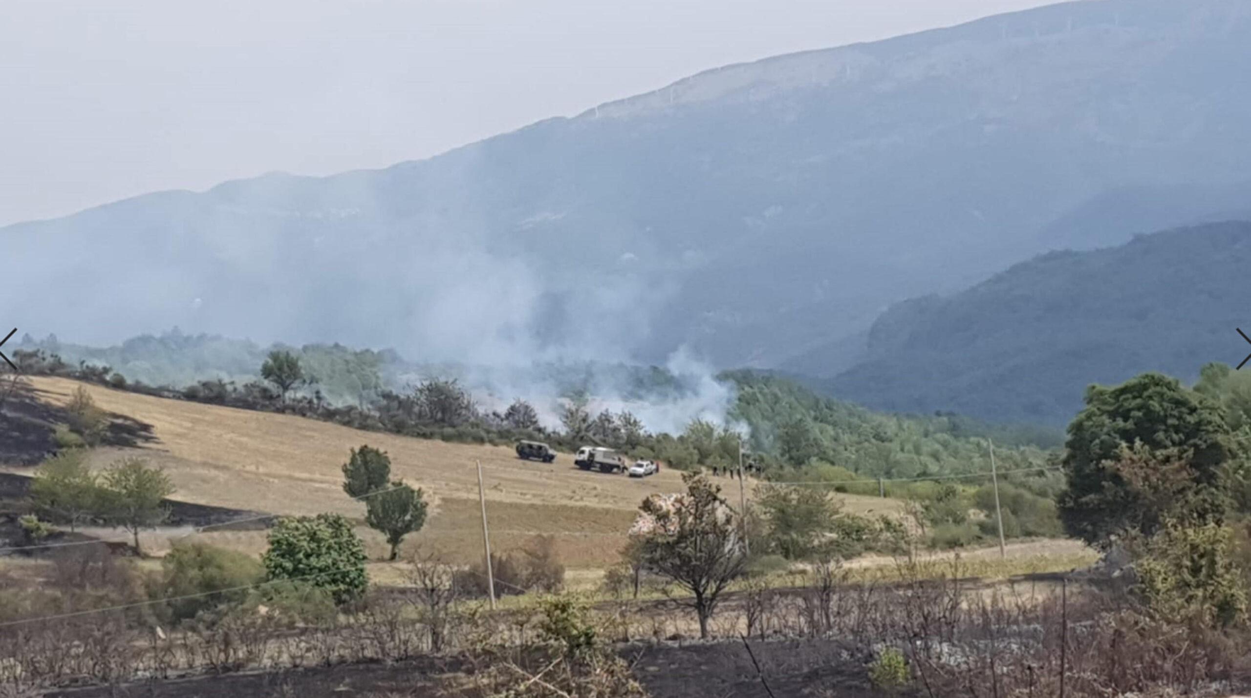 Chieti, un incendio lambisce contrada Santa Barbara: intervengono i Vigili del Fuoco