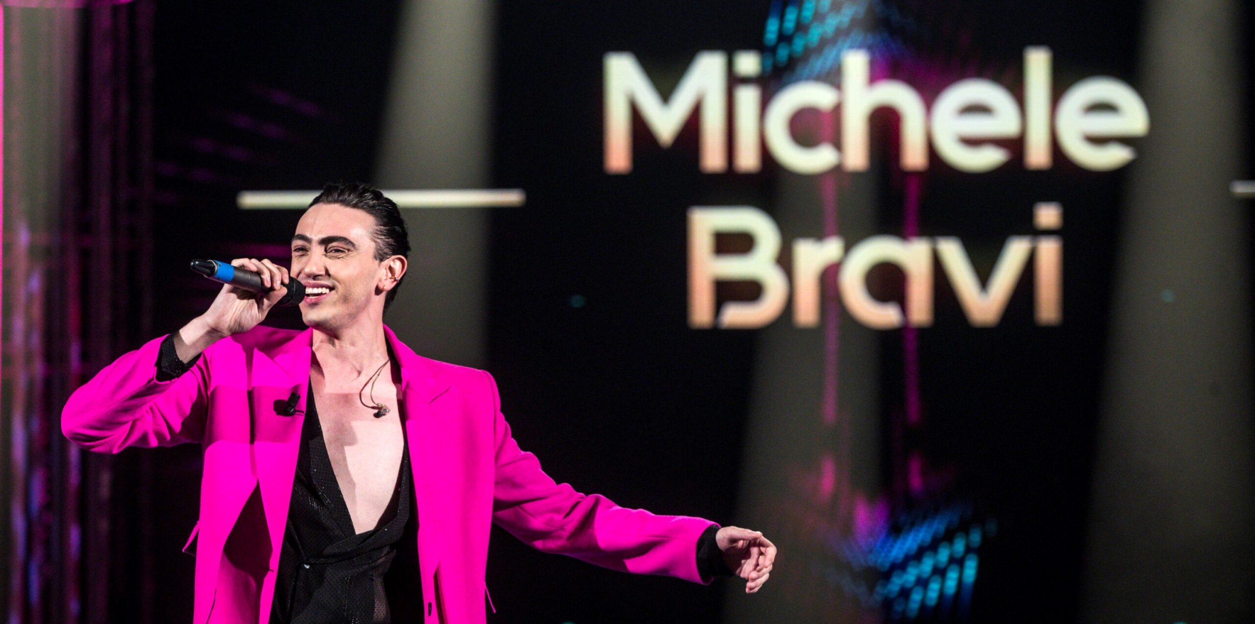 Michele Bravi è fidanzato, lo dichiara a Verissimo: “Sono felice.”