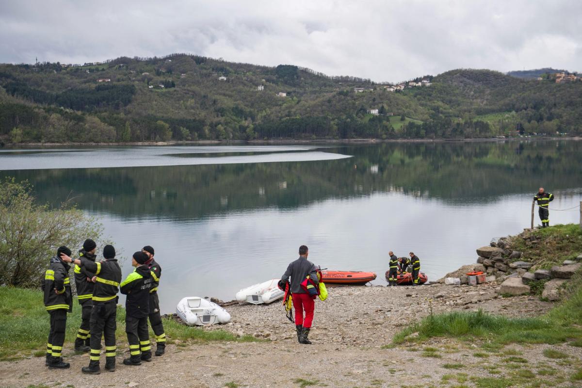 Esplosione centrale a Suviana, l’ad di Enel Green Power: “Nessuna catena di subappalto”. Si cerca l’ultimo disperso