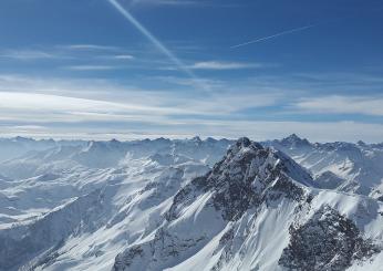 Courmayeur, tragedia in montagna: sciatore freerider morto mentre scendeva in fuoripista