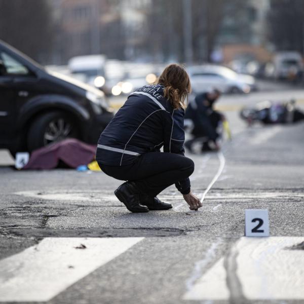 Incidente sulla Colombo a Roma, anziana alla guida muore sul colpo