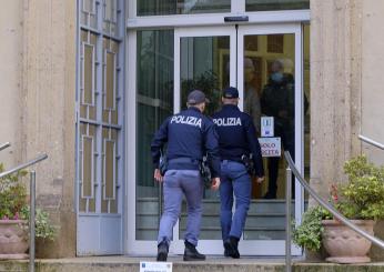 Poliziotto destituito perchè indossava abiti femminili: per il Tar deve ottenere gli arretrati