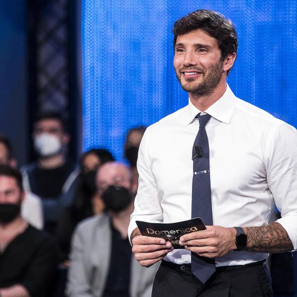 Stefano De Martino rinuncia alla conduzione di un programma tv: ecco perché