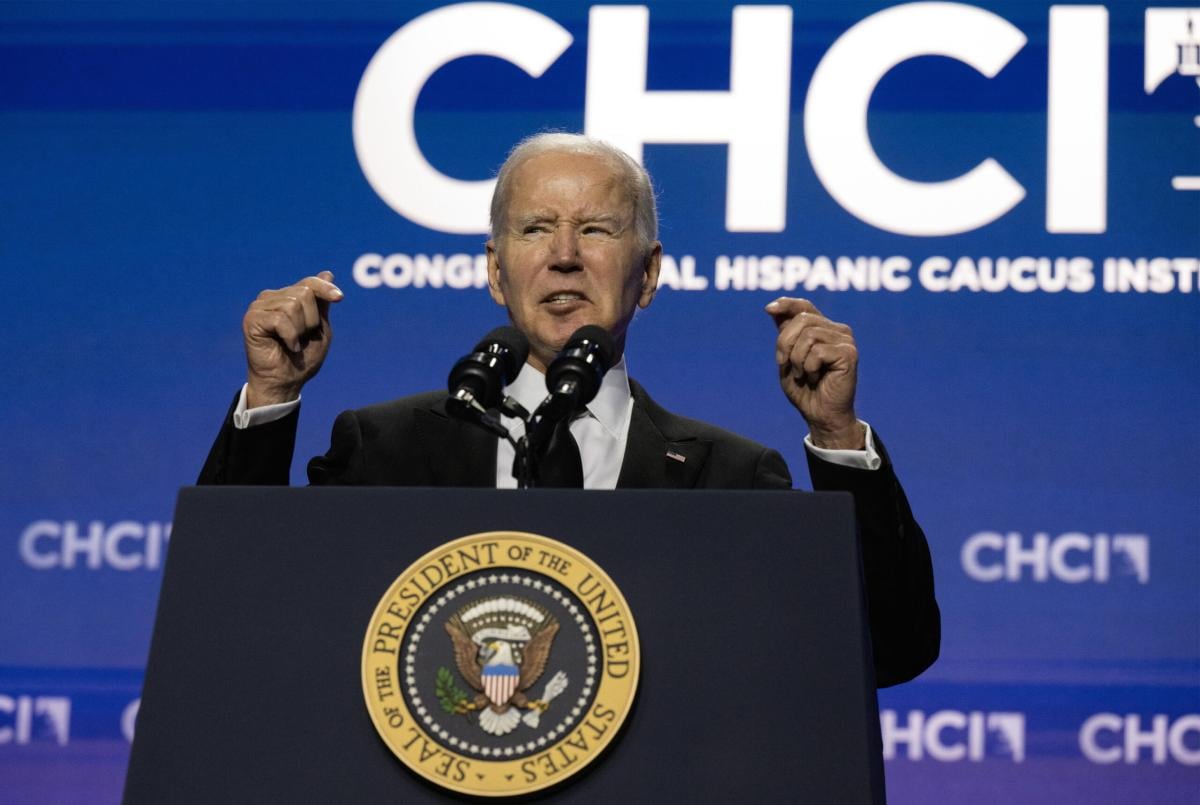 Joe Biden e il rischio di shutdown per il budget: “Un piccolo grupp…