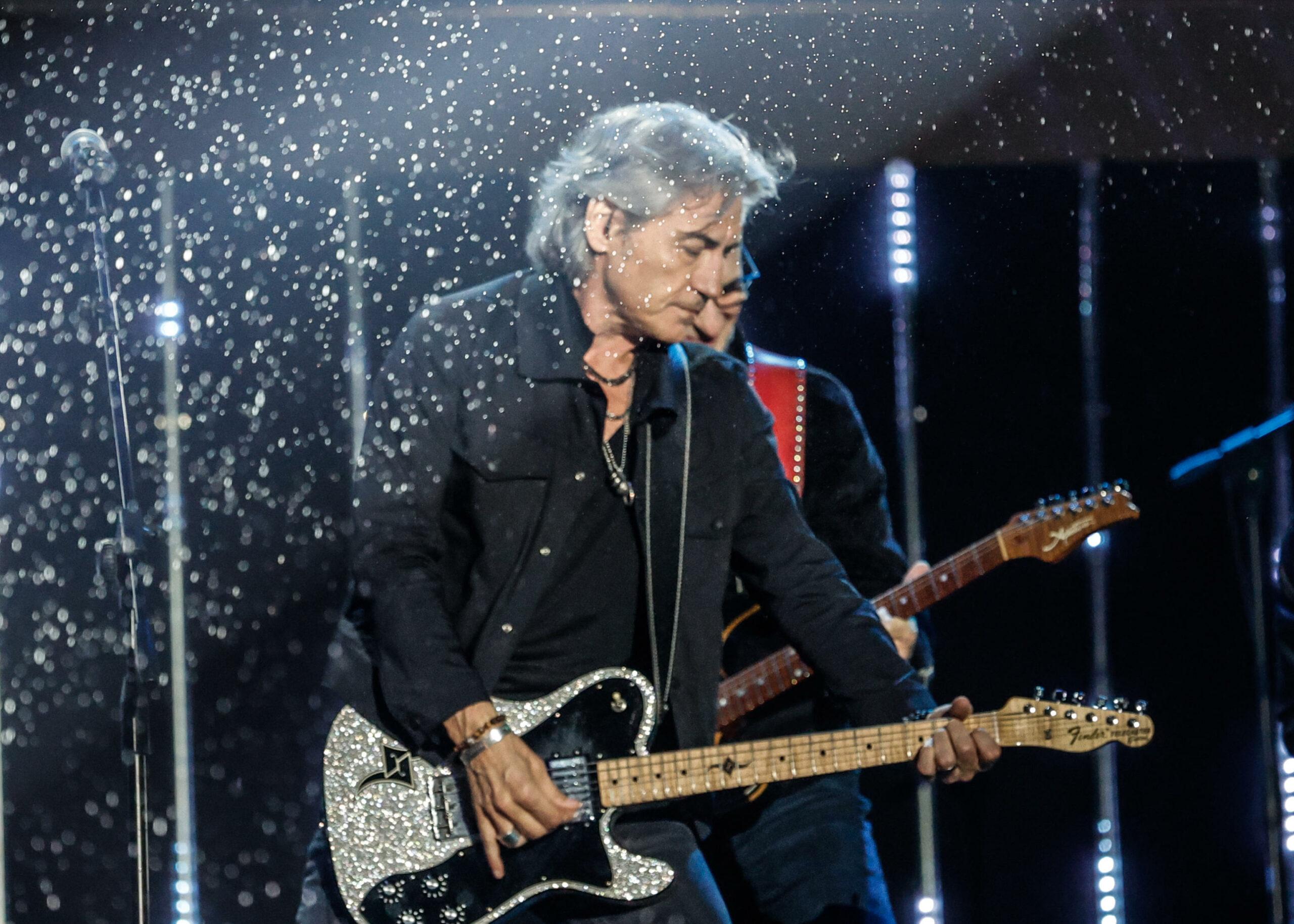 Concerto Ligabue Reggio Calabria 2023: date, biglietti, prezzi e scaletta dell’esibizione del cantante al Palacalafiore