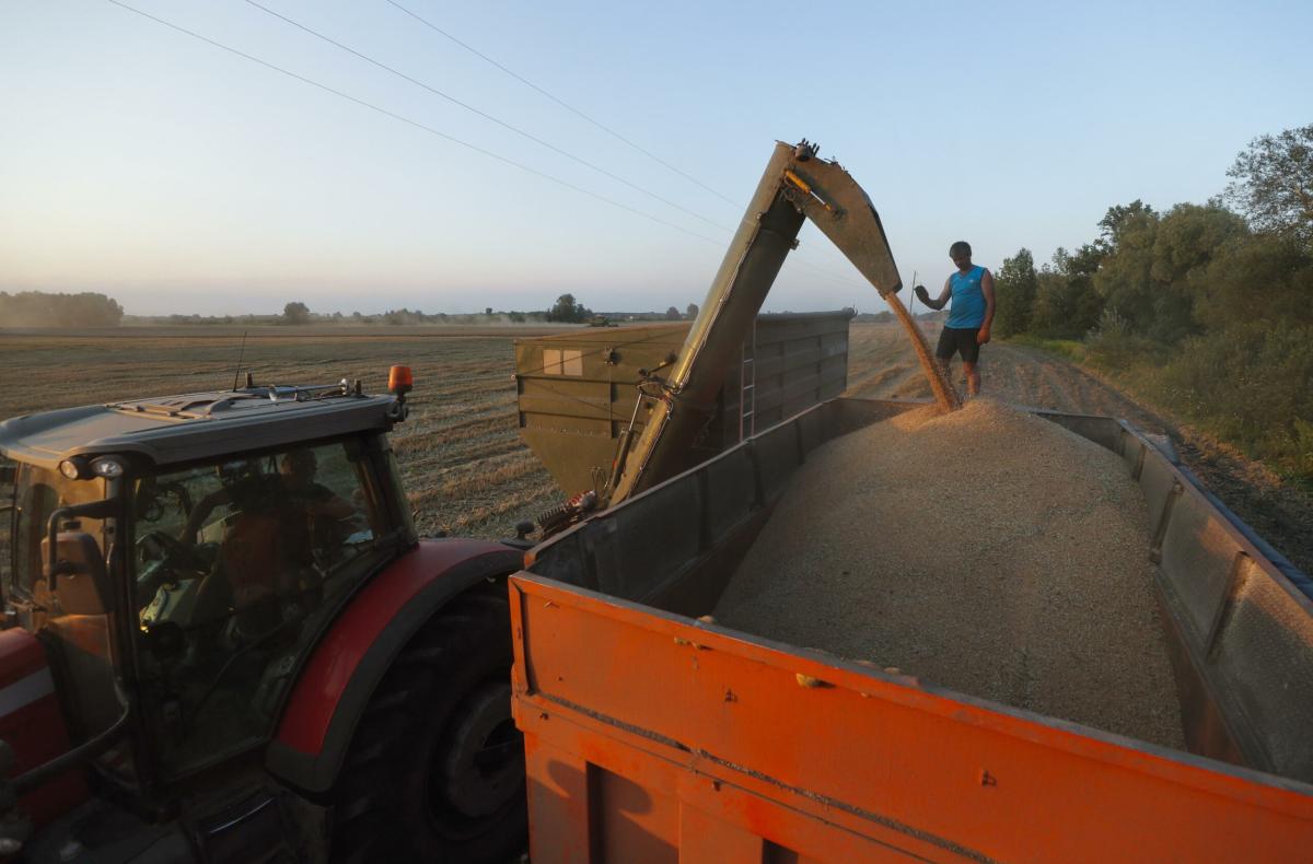 Polonia, proteste degli agricoltori bloccano il valico a confine con la Germania