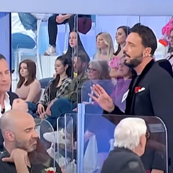 Uomini e Donne, Riccardo Guarnieri si è fidanzato: lo scatto in dolce compagnia