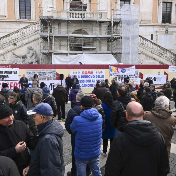 Roma Capitale sfida il governo Meloni: pronto il bando che fa agitare gli ambulanti