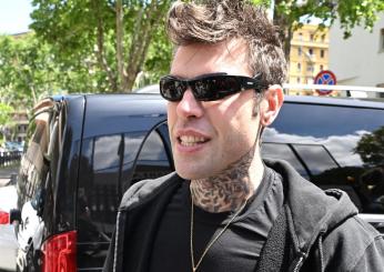 Fedez ha problemi di salute? La risposta del rapper su Instagram: “Sto bene, nulla di grave. Nessun ricovero in ospedale” | FOTO