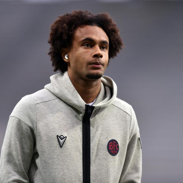 Manchester United, rivoluzione totale: obiettivo Zirkzee, poi tutto su De Ligt