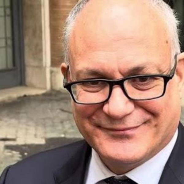 Gualtieri: “Roma ha bisogno di nuovi impianti. Solo così finirà la vergogna dei rifiuti” | VIDEO