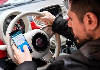 L’allarme dell’Anas: “10% degli automobilisti italiani usa lo smartphone alla guida”