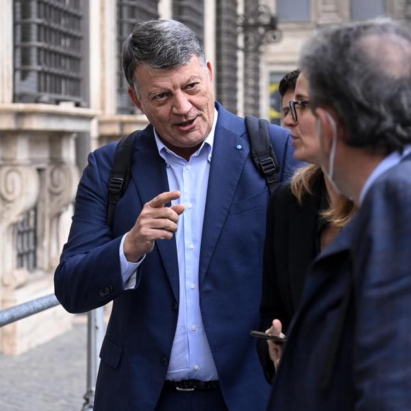 Incontro Meloni-sindacati, a Palazzo Chigi dialogo su caro energia e pensioni