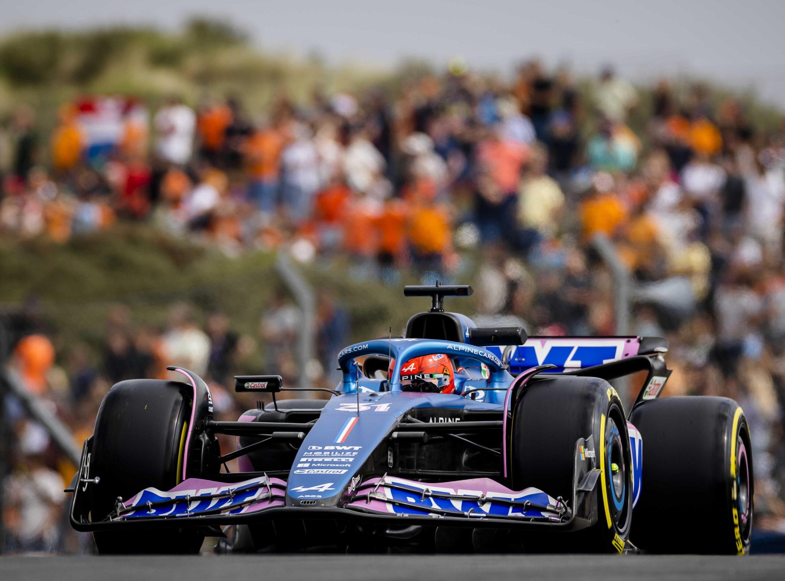 F1, test Abu Dhabi: miglior tempo per Ocon, Russell a muro