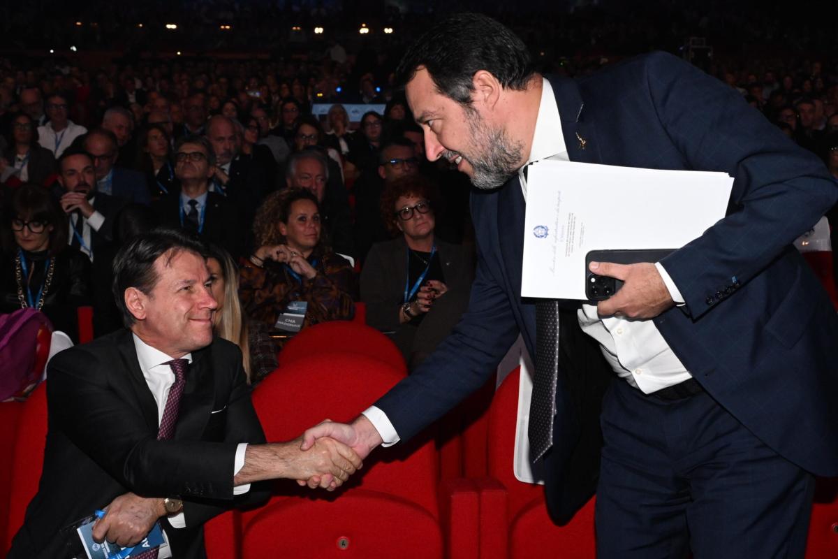 Elezioni Europee 2024, torna l’asse giallo-verde. Salvini: “No all’esercito unico Ue”. Conte: “Sì alla transizione ecologica, no a quella militare”