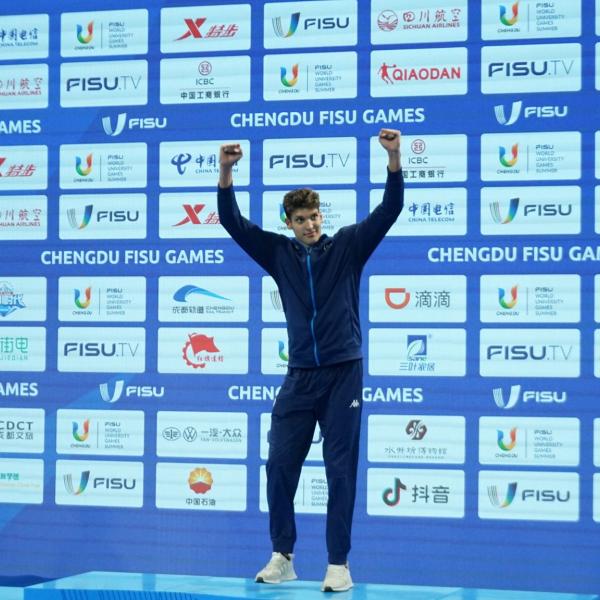 Nuoto, Lamberti tra ieri e oggi: Matteo vince alle Universiadi nel …