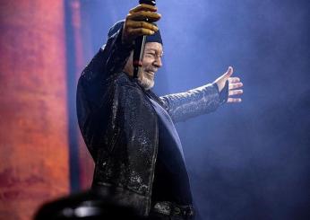 Quanti anni ha Vasco Rossi? A Bologna il rocker parla della sua età: “Forse me la godo per l’ultima volta.”