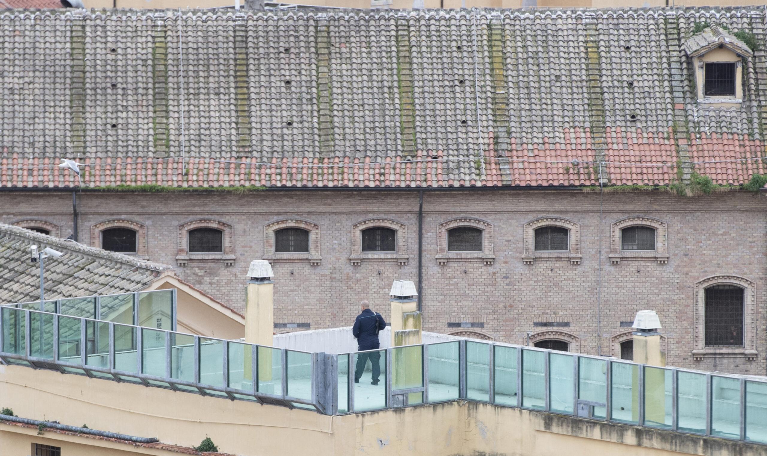 Roma, avvocato porta droga all’assistito in carcere di Regina Coeli