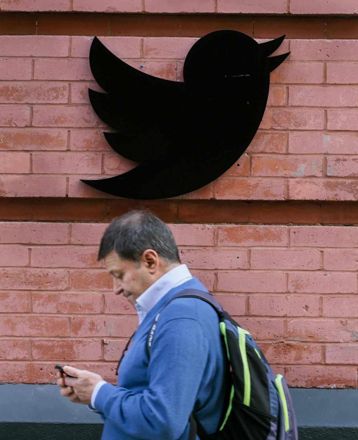 Abbonamento Twitter Blue, le tariffe: 8 dollari per Android e 11 pe…