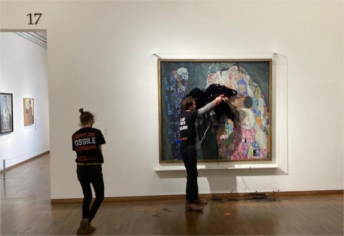 Vienna, il dipinto “Morte e vita” di Klimt nel mirino degli attivis…