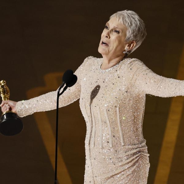 Jamie Lee Curtis: età, figlia e biografia dell’attrice Premio Oscar