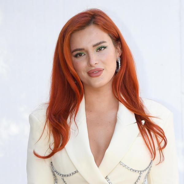 Bella Thorne si sposa? L’attrice mostra l’anello di fidanzamento sui social