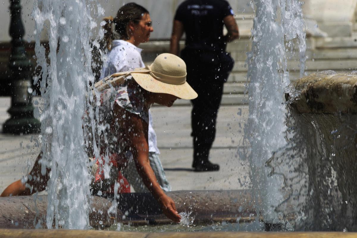 Il caldo provoca diarrea, ipertensione e mal di testa: gli effetti …