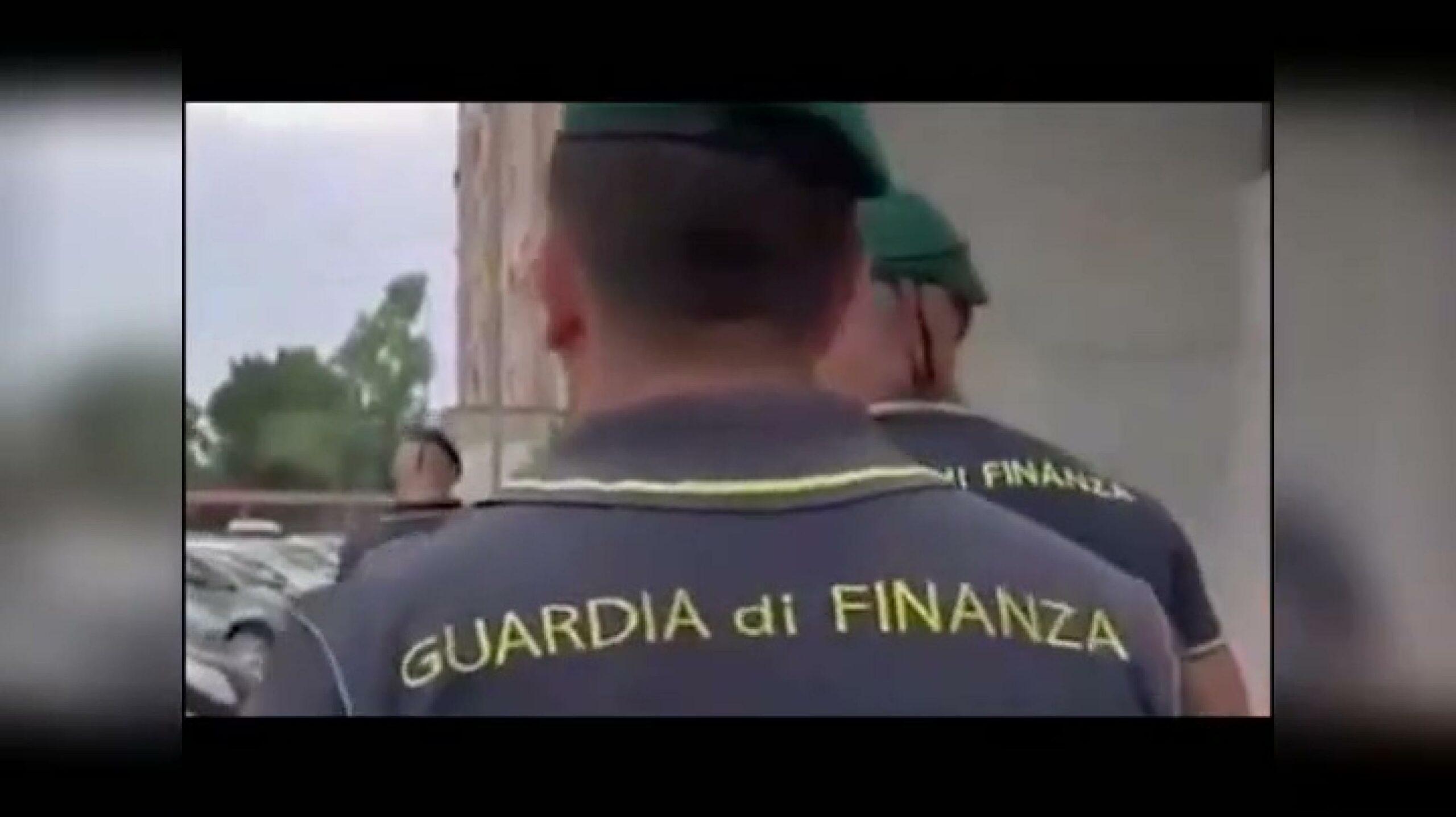 Cosenza, arrestati due finanzieri per corruzione e associazione a delinquere