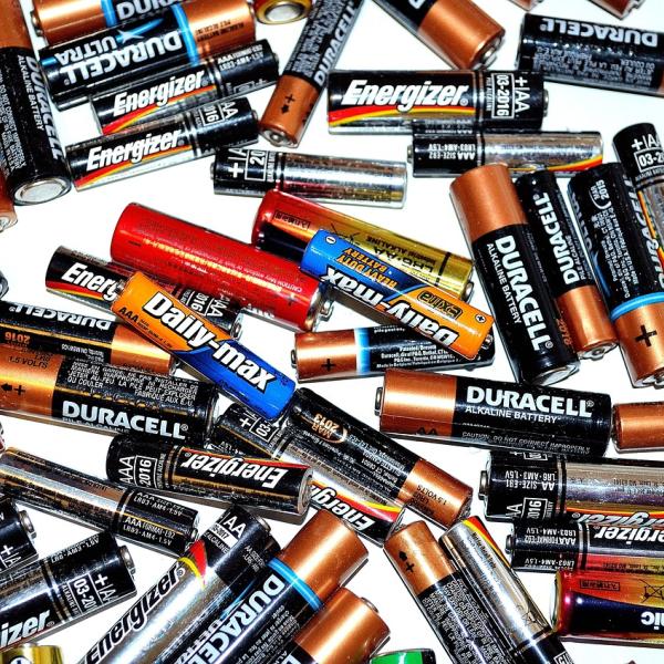 Nuovo Regolamento UE batterie e smaltimento: cosa dice