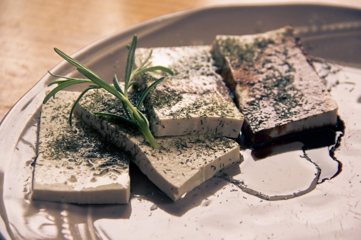 Come cucinare il tofu: ricette e consigli