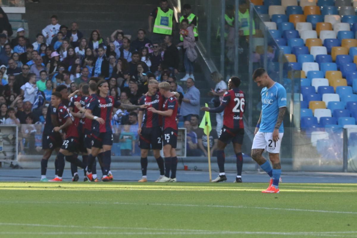 Napoli-Bologna 0-2, cronaca e tabellino: rossoblù da sogno, incubo napoletano