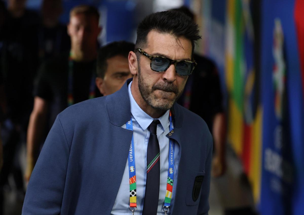 Italia, Buffon valuta le dimissioni: chiesto confronto con la Figc