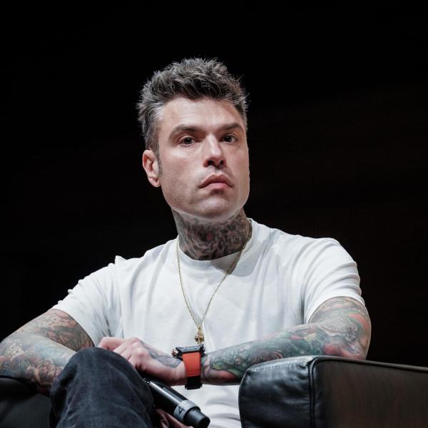 Fedez ricoverato in ospedale? L’indiscrezione di Corona legata all’assenza da Cattelan