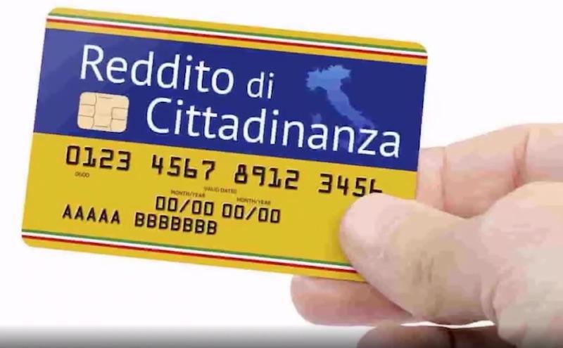 Reddito di cittadinanza, assegno si sdoppia per chi paga l’affitto di casa