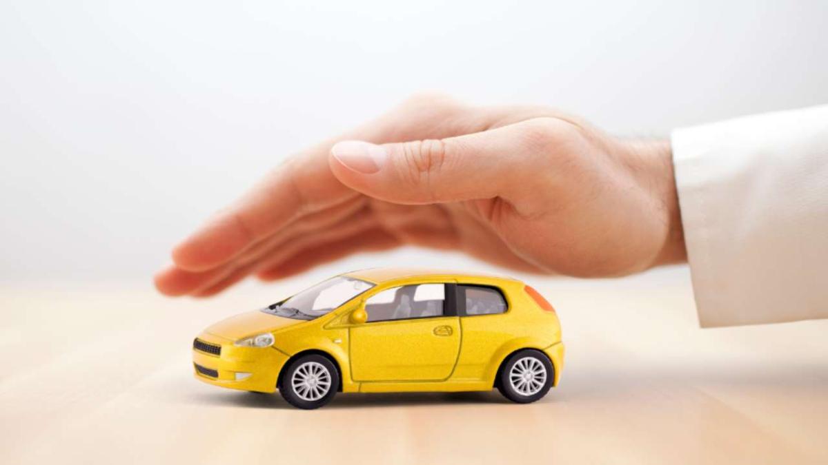 Comprare un’auto: meglio un prestito o pagare in contanti?