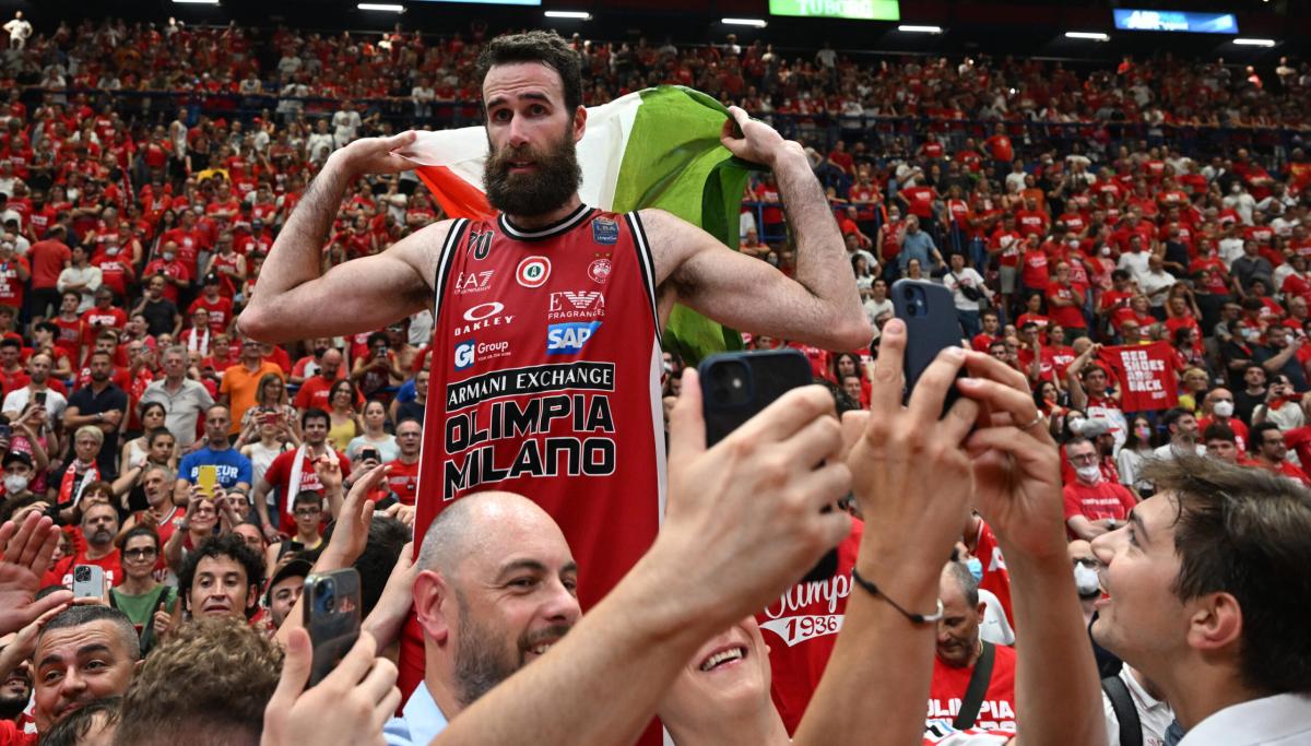 Basket, Olimpia Milano: ieri la Gigi Datome Night