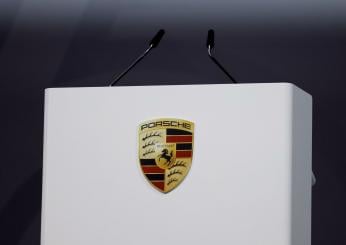 Nuova Porsche Macan 2024 prezzo, interni e autonomia