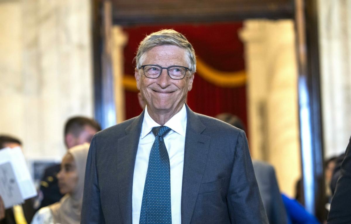 Bill Gates: “Con l’AI al lavoro solo tre giorni a settimana”