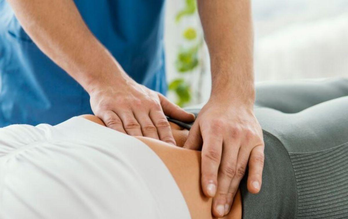 Cos’è la chiropratica, quali problemi può risolvere, qual è la differenza con la fisioterapia e l’osteopatia