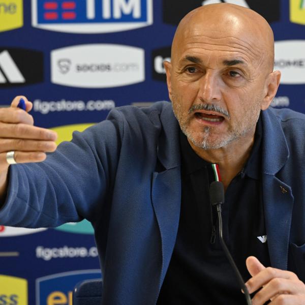 Italia, battibecco tra Spalletti e un giornalista svizzero: “Di cattivo gusto”