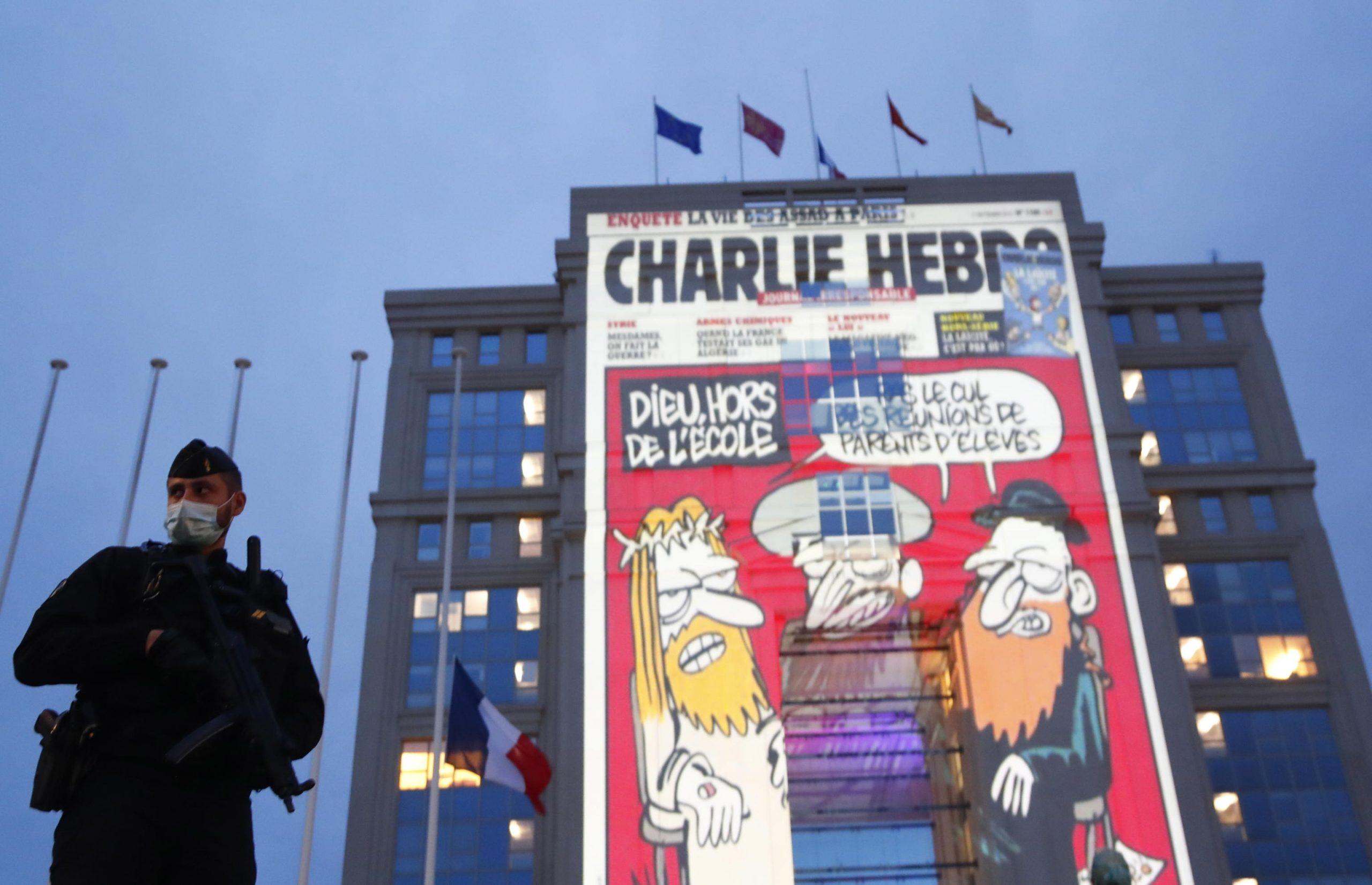 Francia: caricature Charlie Hebdo su Khamenei, ira di Teheran