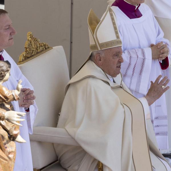 “Già troppa frociaggine nei seminari”: Papa Francesco chiede scusa